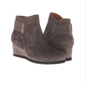 Earthies Beaumont Grey Suede Leather Booties 7
